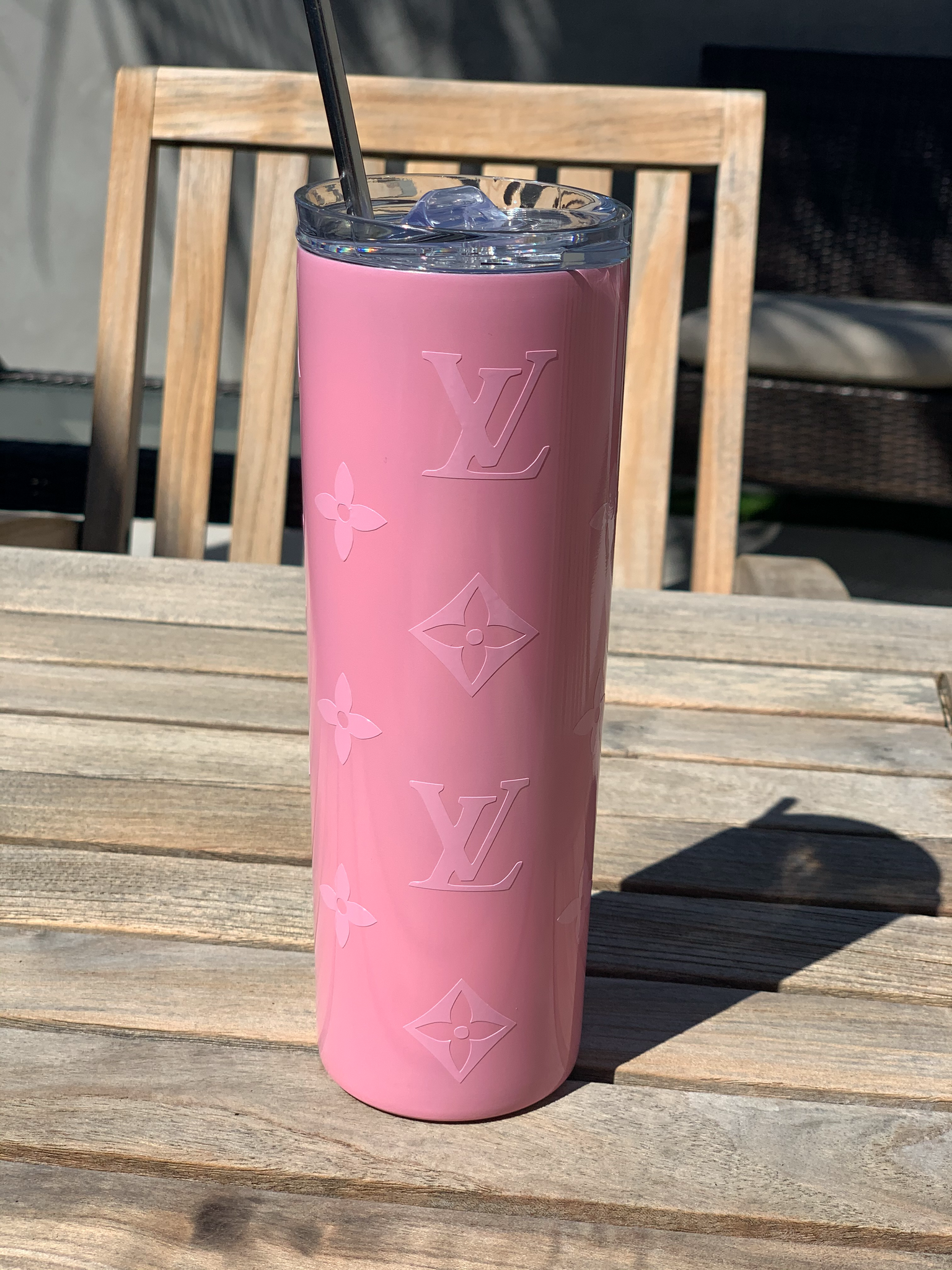 louis vuitton tumbler with lid and straw